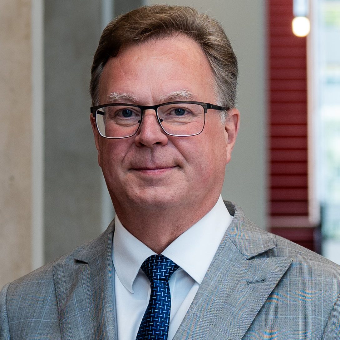Prof. Dr. Edgar Löw Profile Picture